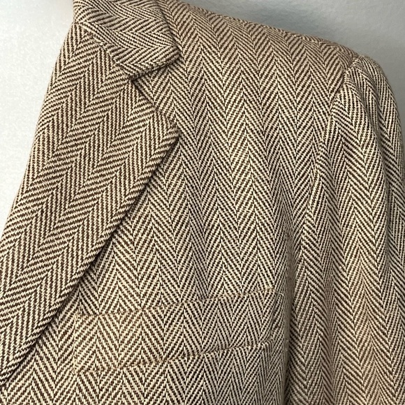 CHAPS Single Breast Herringbone Lined Blazer - Picture 5 of 13
